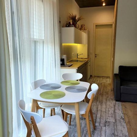 Su Terasa Jaukus Apartamentas, Tik Vienas パランガ エクステリア 写真